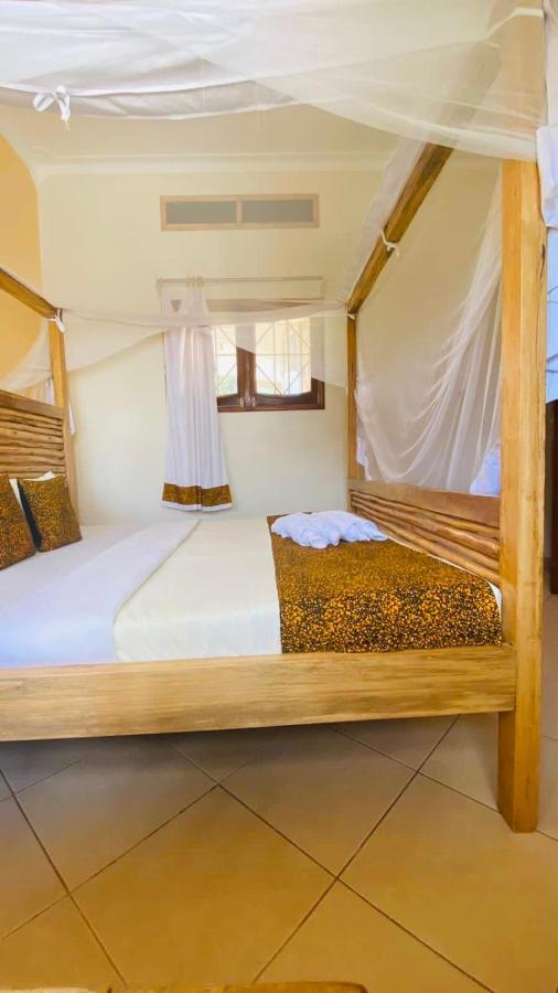 Buutu Nest Bed & Breakfast Jinja Eksteriør bilde